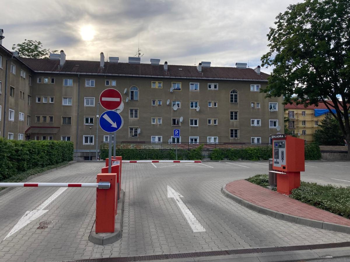 Apartman Razusa Centrum Banská Bystrica Extérieur photo
